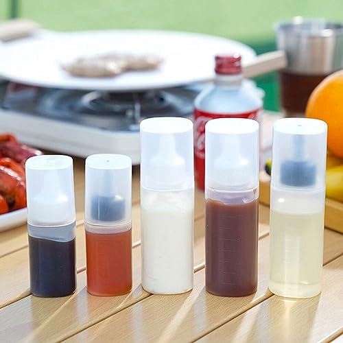 Yardwe 4Pcs Small Condiment Squeeze Bottles for Ketchup BBQ Sauce Dressing Syrup