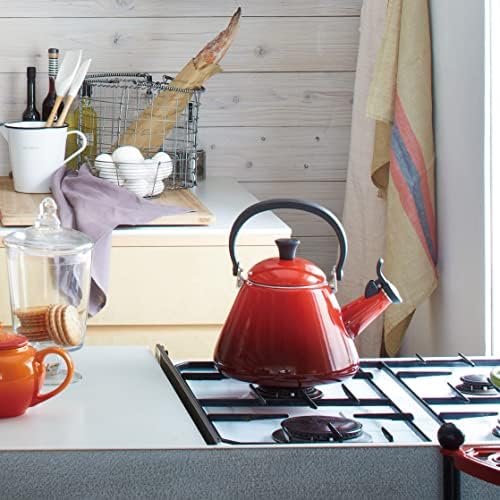 Le Creusage 17 Quart Kone Teakettle Red